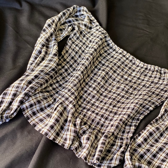 Cute Hollister shirt - Picture 1 of 2